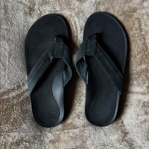 Abeo Men's black leather Flip-Flops